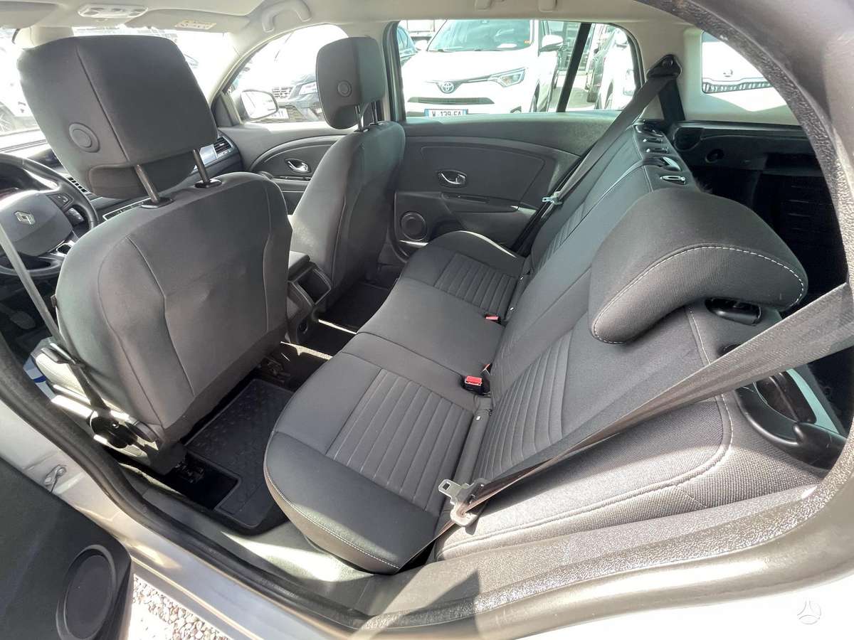 Renault Megane - 5