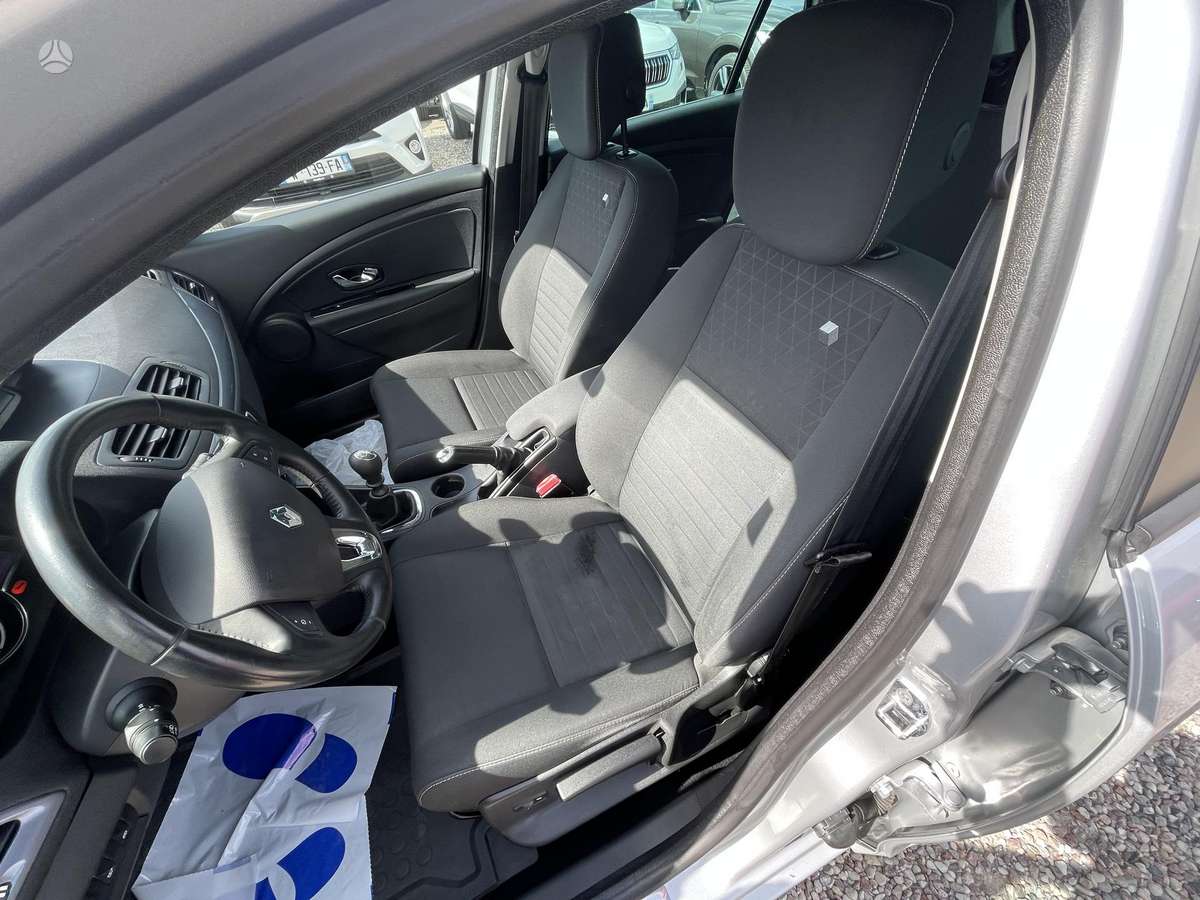 Renault Megane - 8