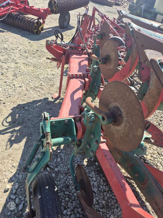 Kverneland E-160 3X3  arba 4X4, ploughs