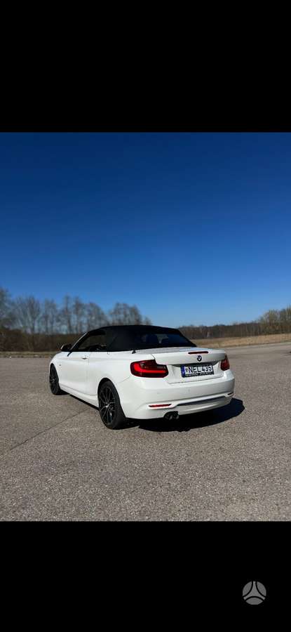 BMW 220, 2.0 l., convertible