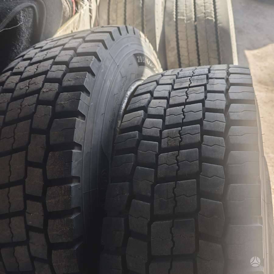Groundspeed, universalios 295/60 R22,5