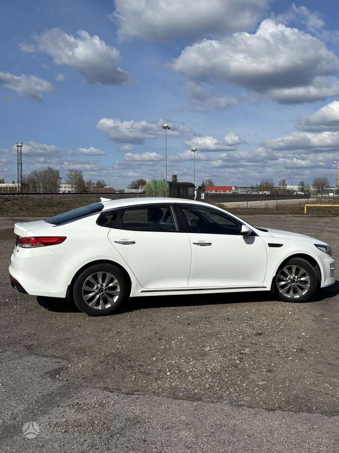 Kia Optima, 1.7 l., Седан