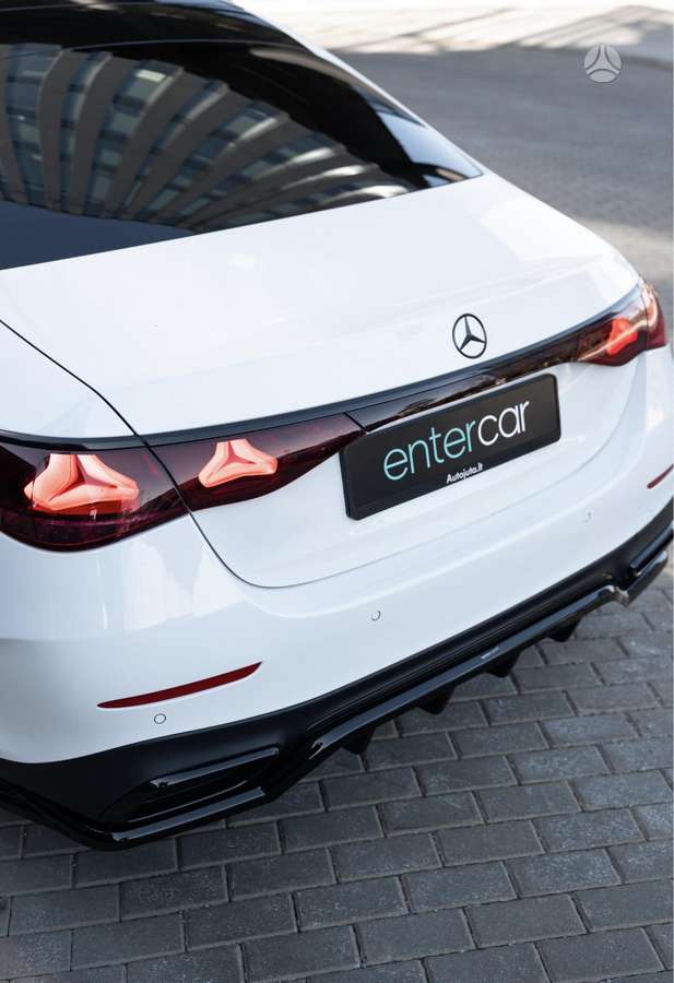 Mercedes-Benz E220, 2.0 l., Седан