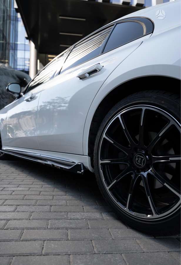Mercedes-Benz E220, 2.0 l., sedans