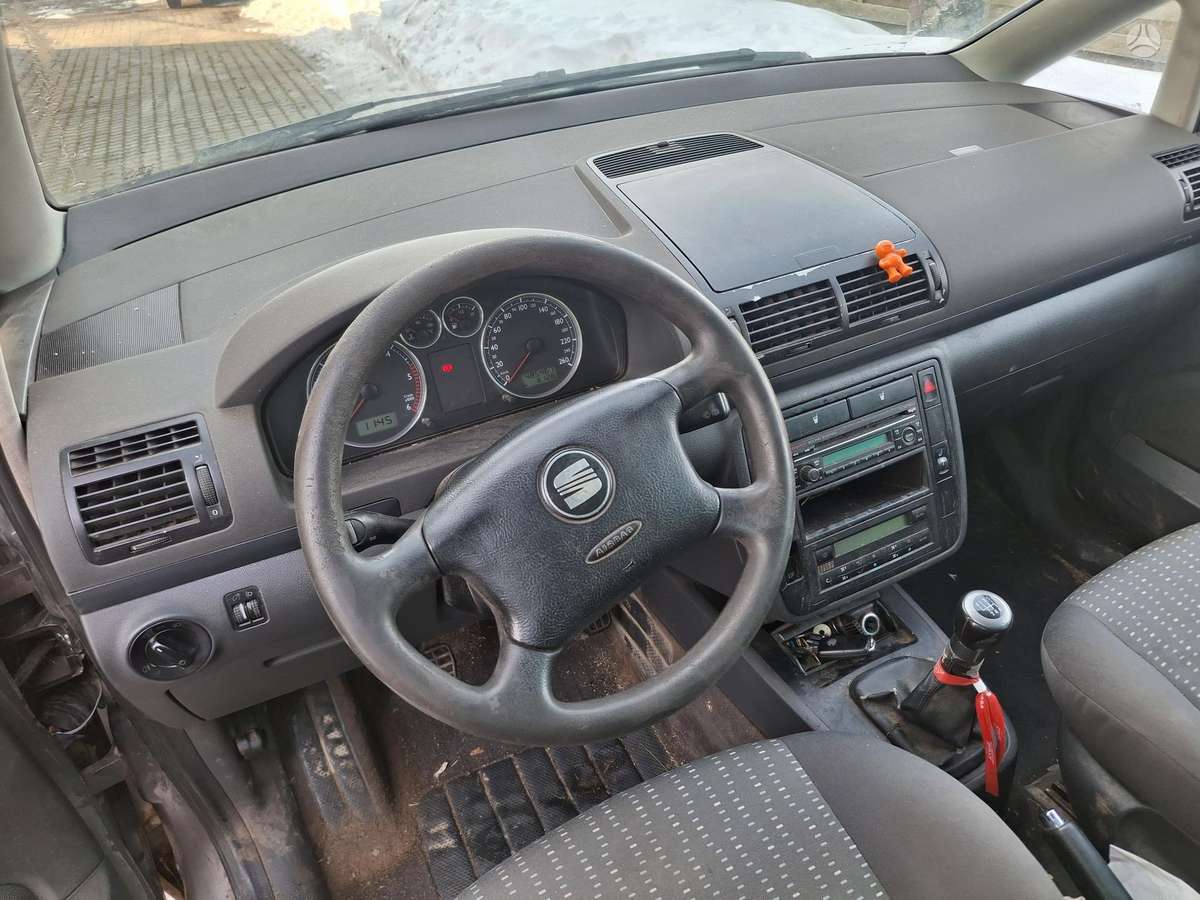 Seat Alhambra детали салона