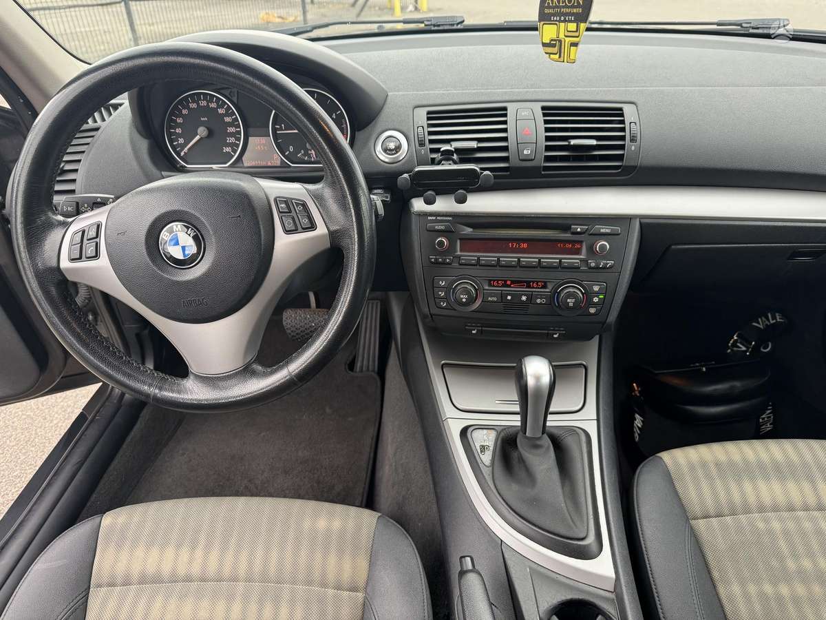 BMW 120, 2.0 l., hatchback