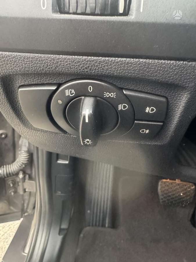 BMW 120, 2.0 l., hatchback