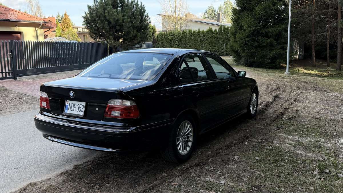 BMW 530, 3.0 l., Седан