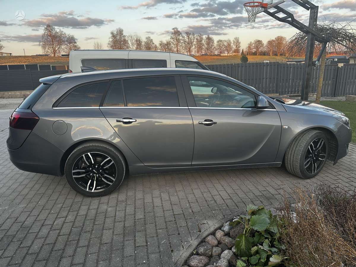 Opel Insignia, 1.6 l., Универсал