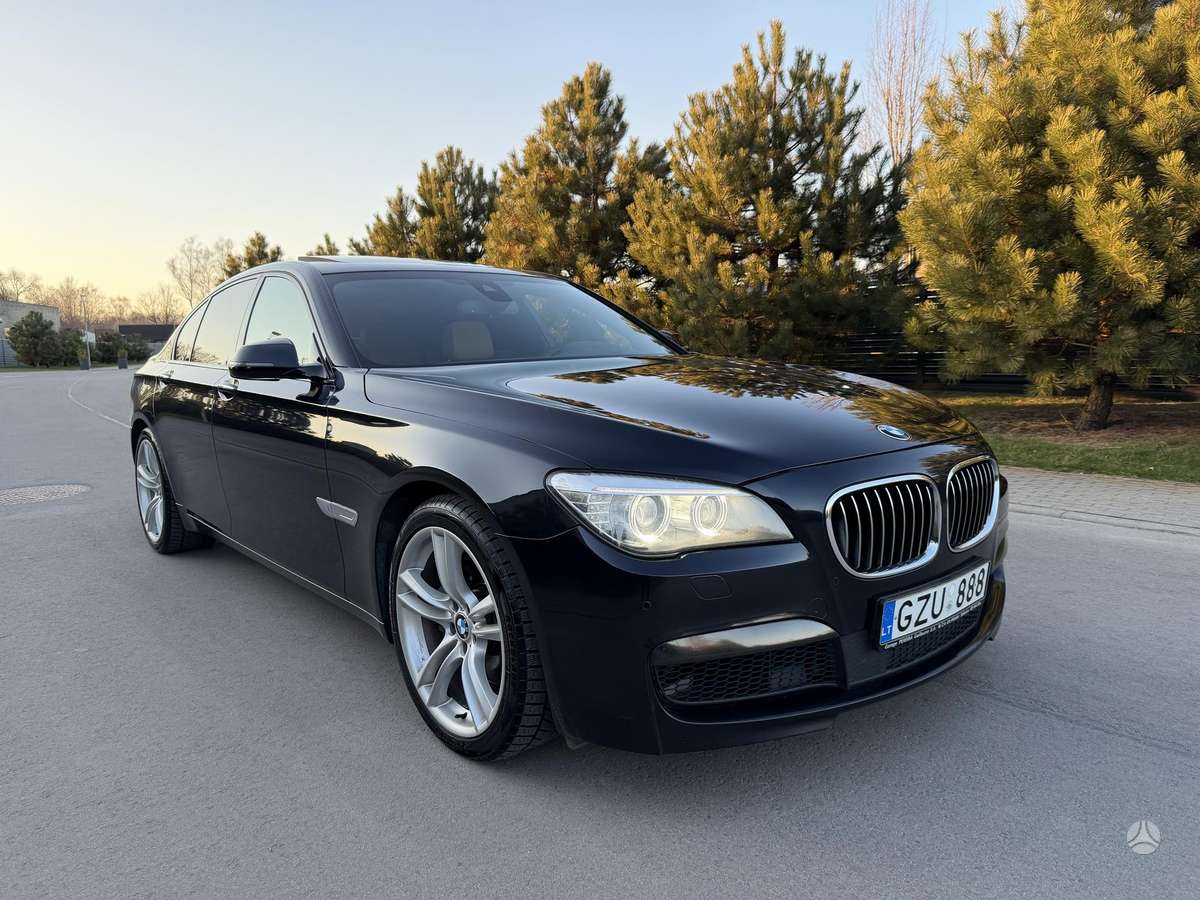 BMW 740, 3.0 l., Седан