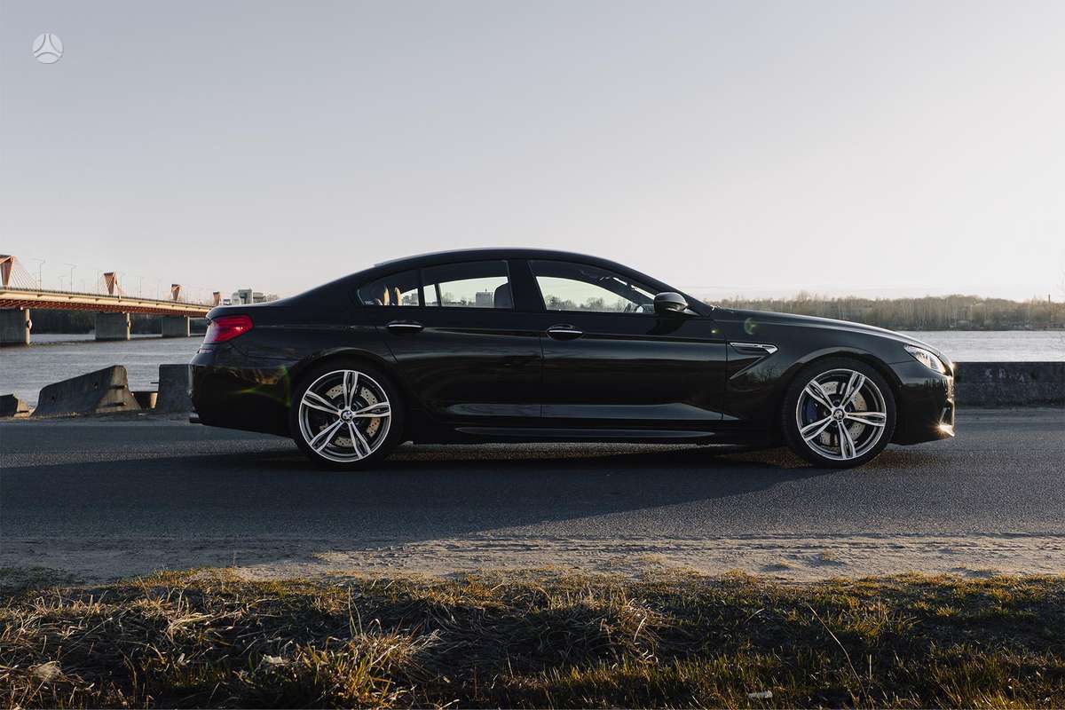 BMW M6, 4.4 l., Седан