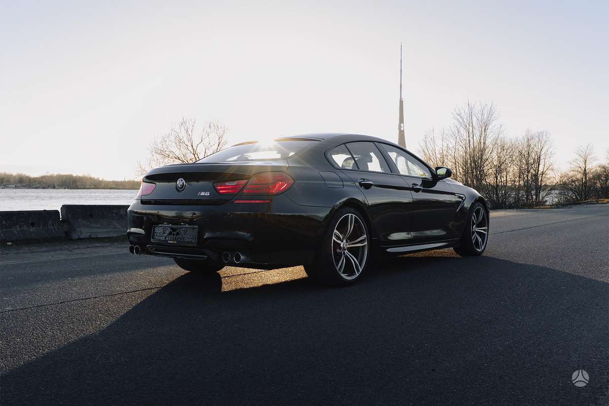 BMW M6, 4.4 l., Седан