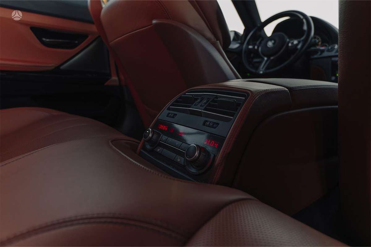 BMW M6, 4.4 l., Седан