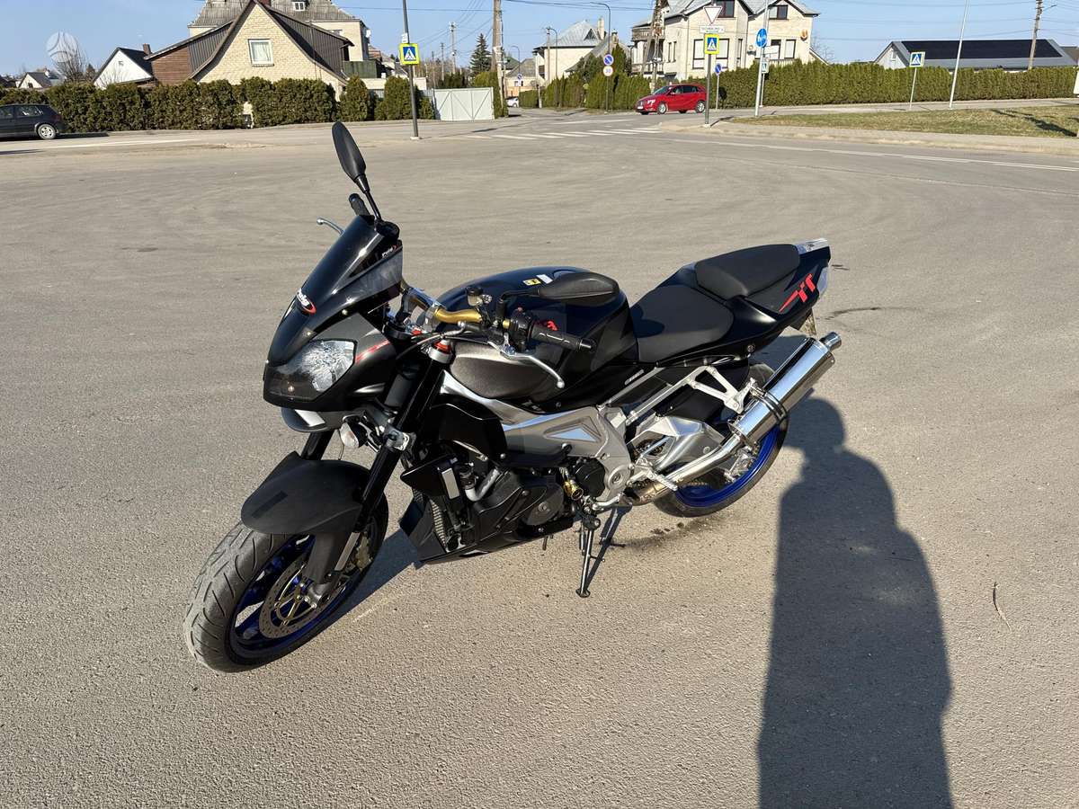 Aprilia Tuono 1000cc, street / classic