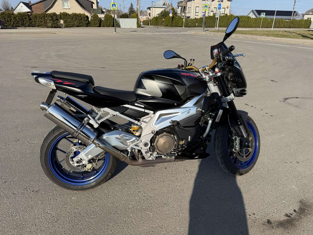 Aprilia Tuono 1000cc, street / klasikiniai