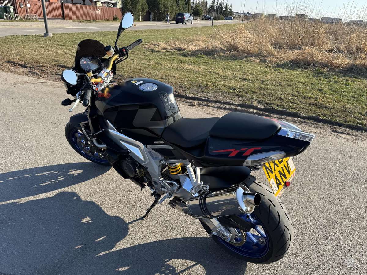 Aprilia Tuono 1000cc, street / klasikiniai