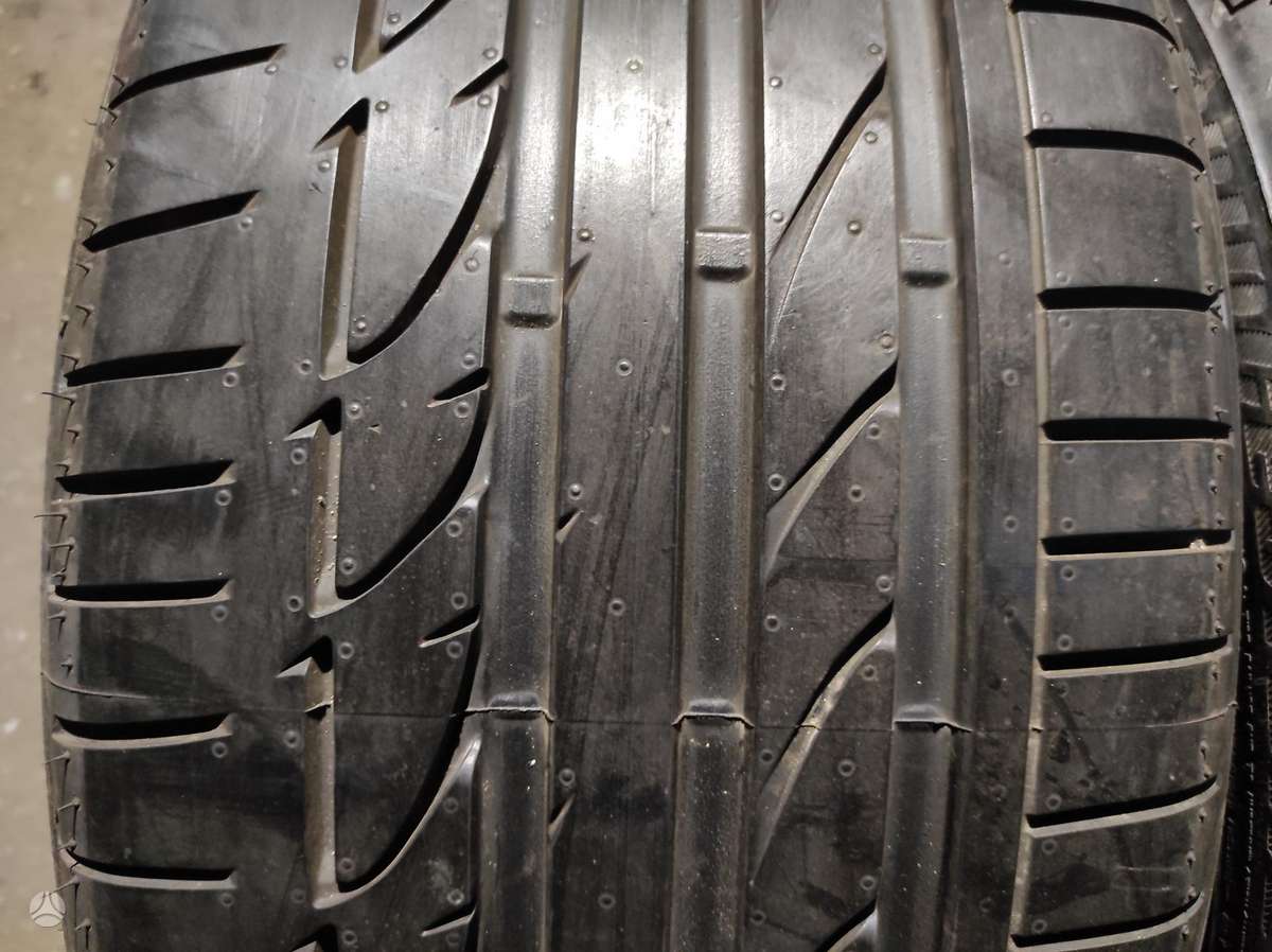 Goodyear, summer 225/40 R19