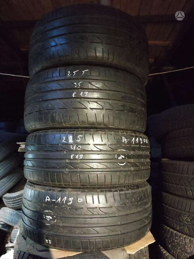 Goodyear, summer 225/40 R19