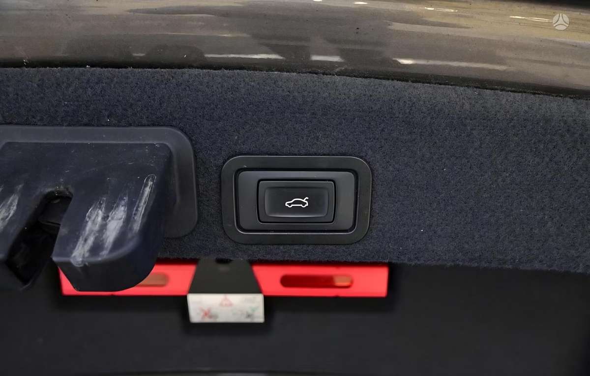 Audi A6, 2.0 l., Седан