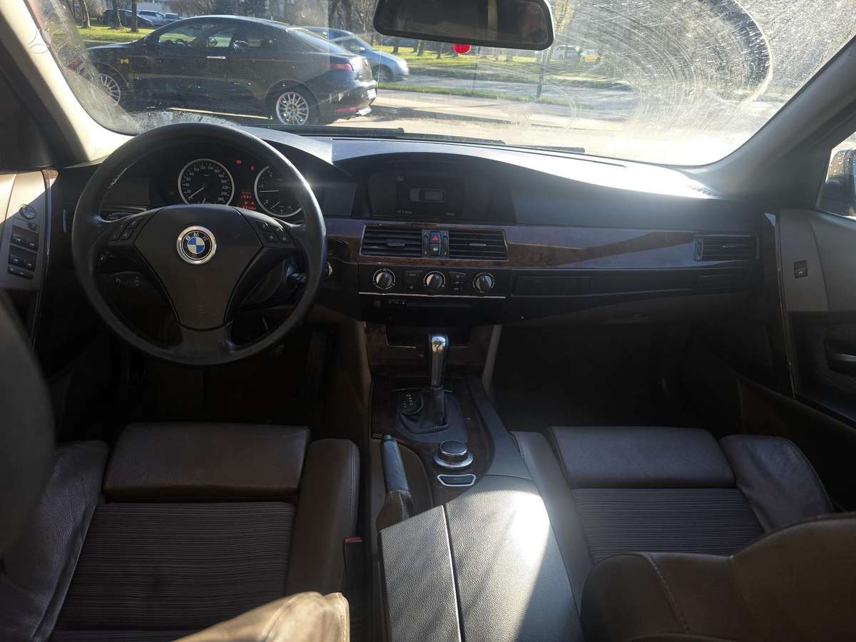BMW 530, Универсал
