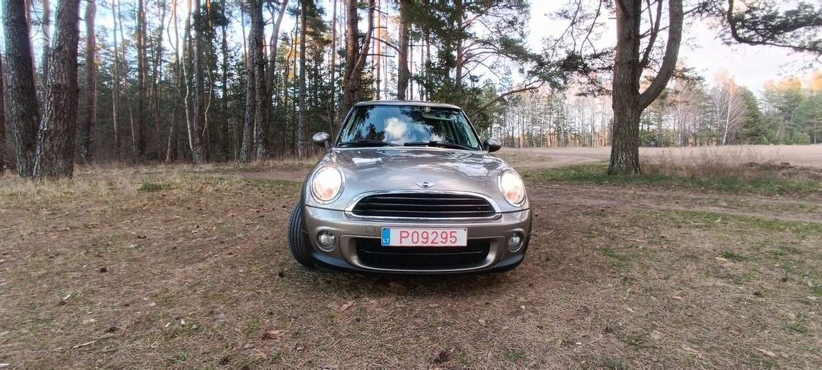 Mini One, 1.6 l., hatchback