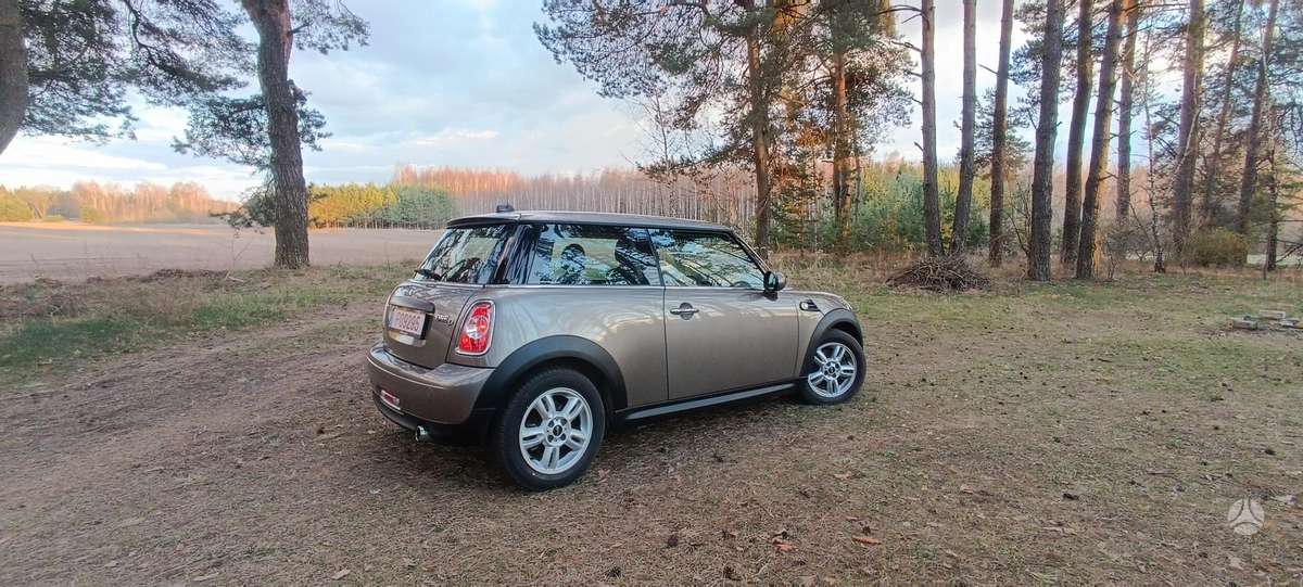 Mini One, 1.6 l., hatchback