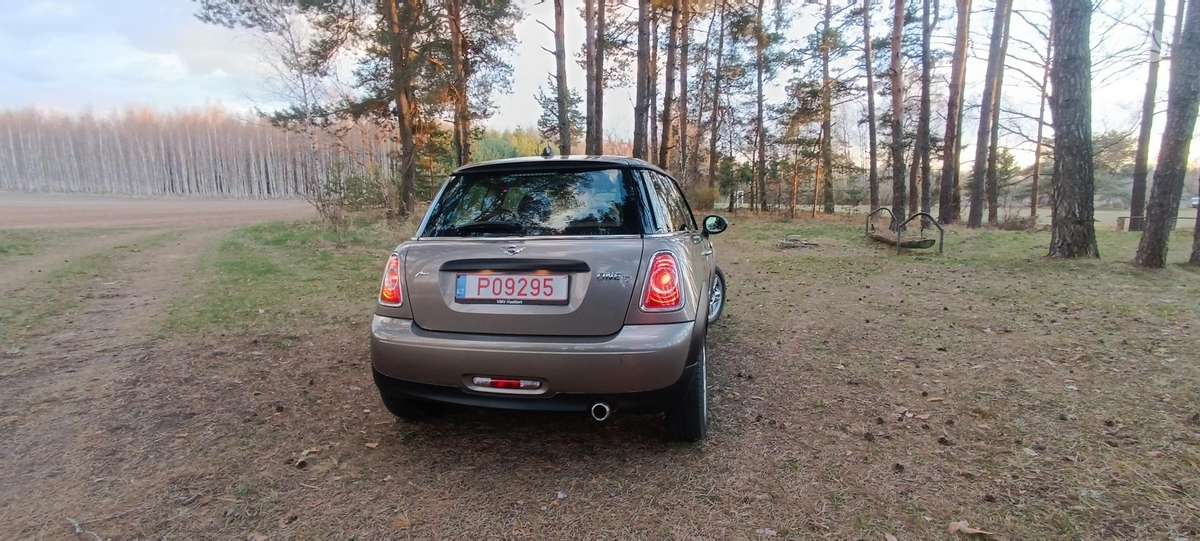 Mini One, 1.6 l., hatchback