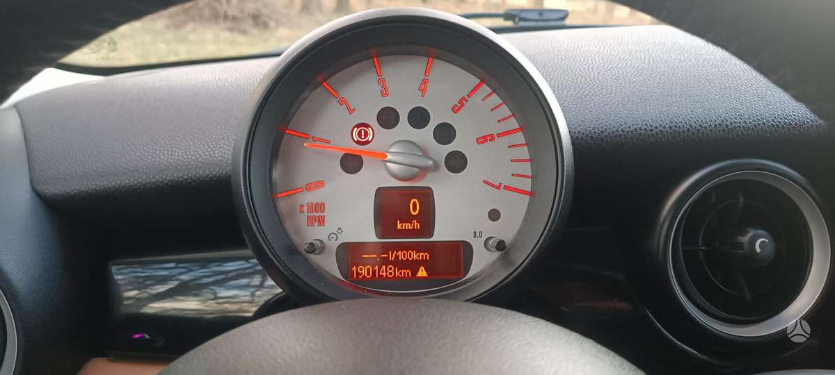 Mini One, 1.6 l., hatchback