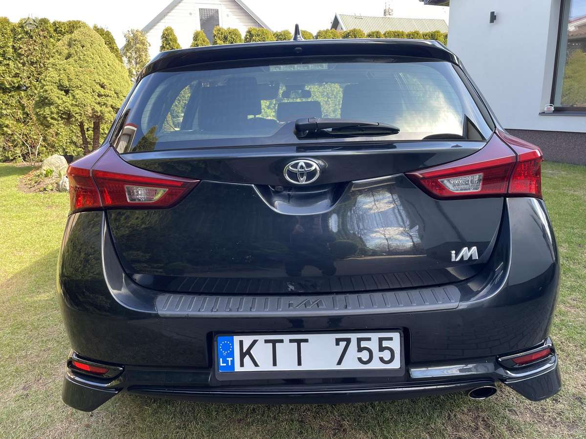 Toyota Corolla, 1.8 l., hatchback