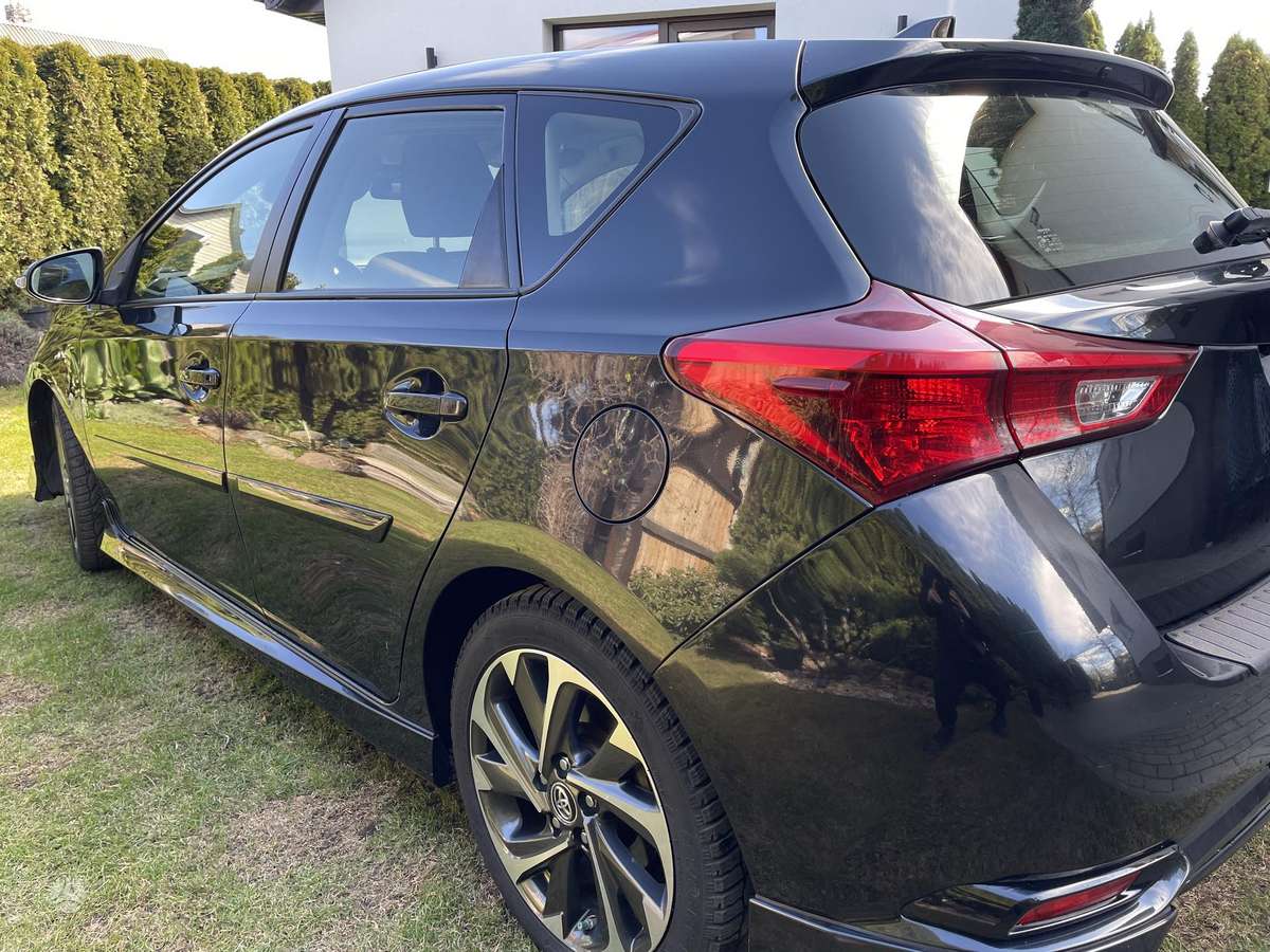 Toyota Corolla, 1.8 l., hatchback