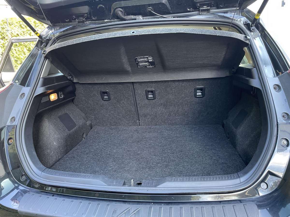 Toyota Corolla, 1.8 l., hatchback