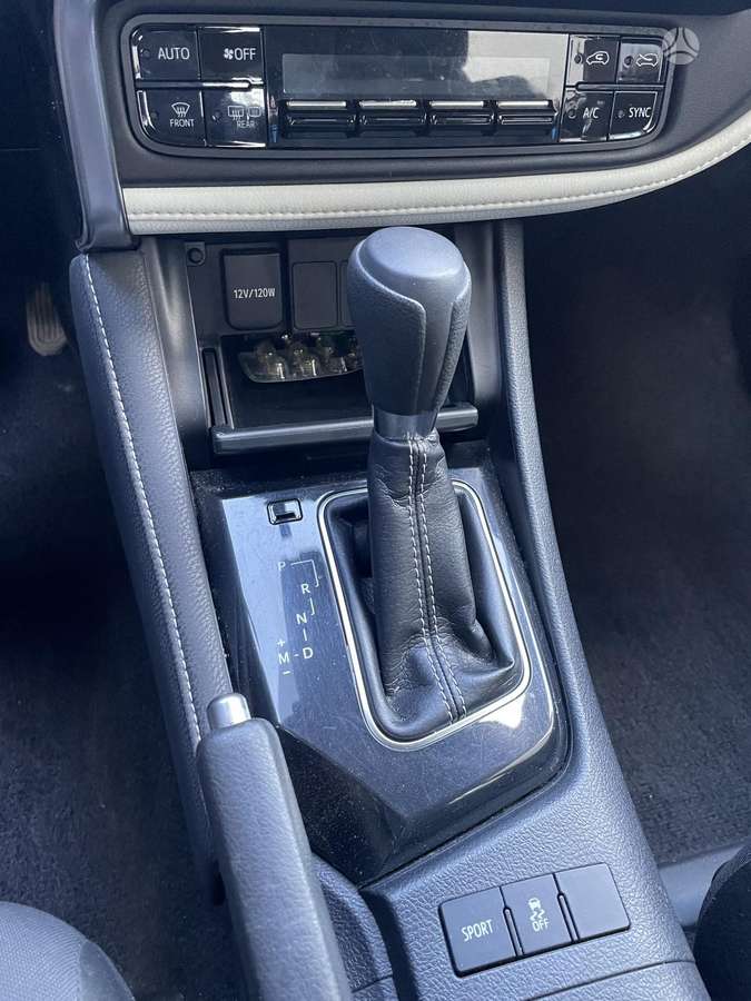 Toyota Corolla, 1.8 l., hatchback