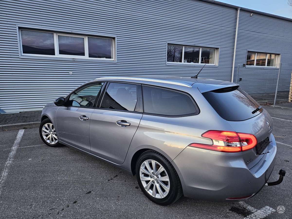 Peugeot 308, 1.2 l., Универсал