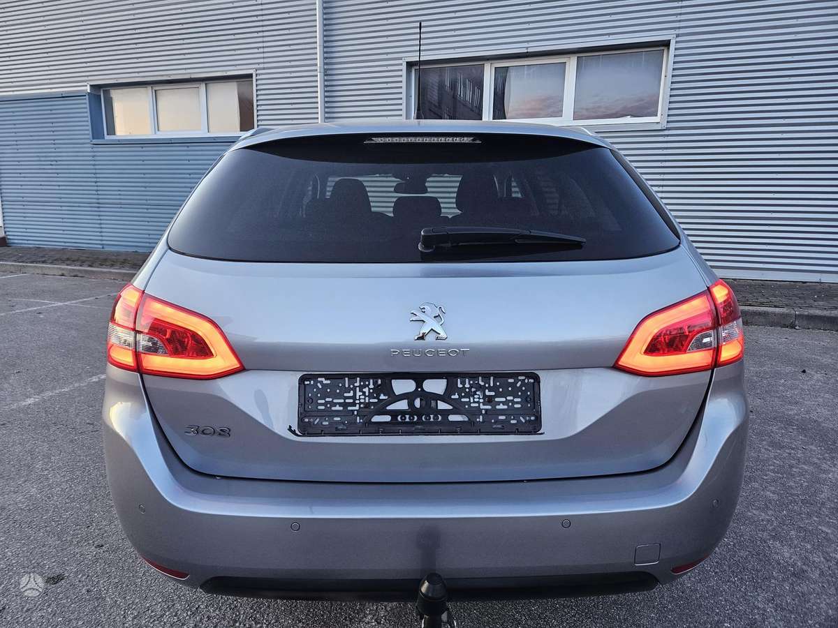 Peugeot 308, 1.2 l., Универсал