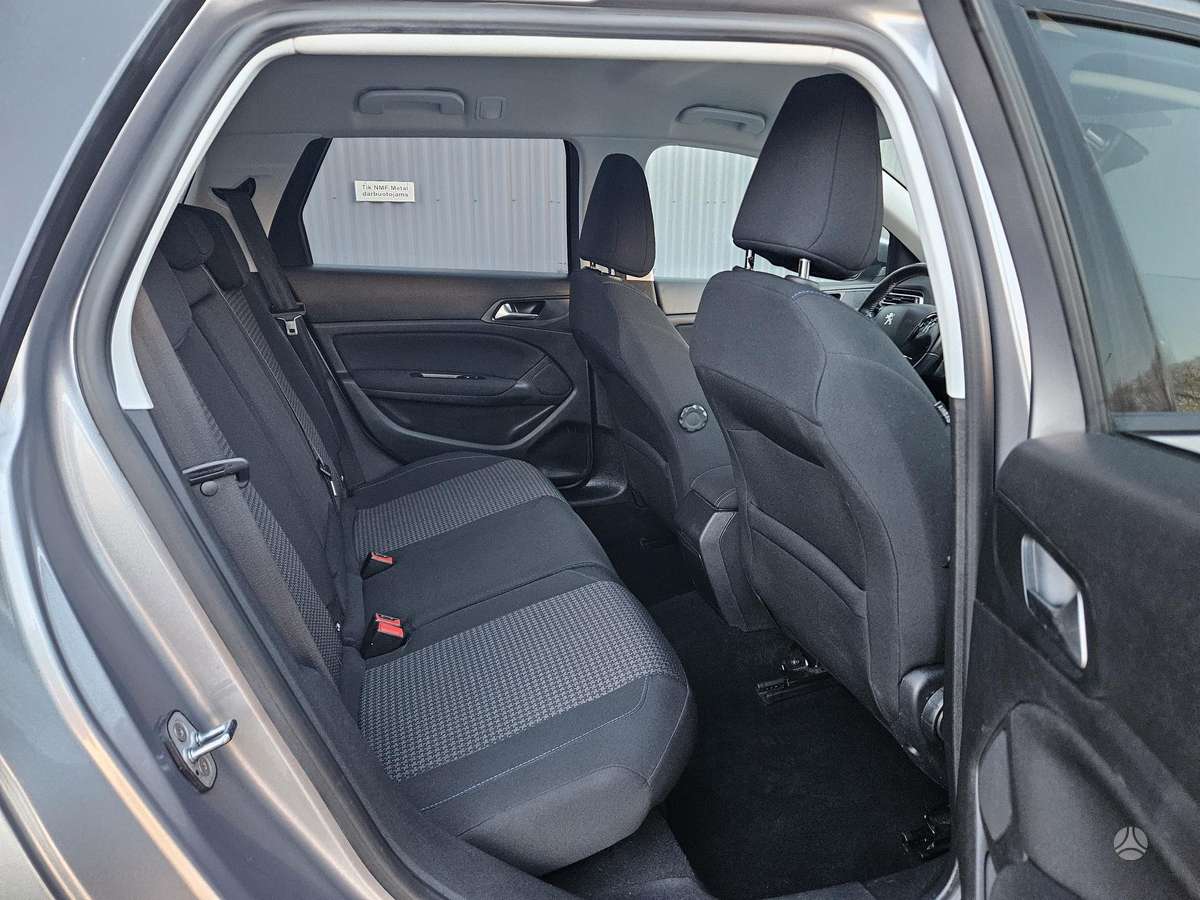 Peugeot 308, 1.2 l., Универсал