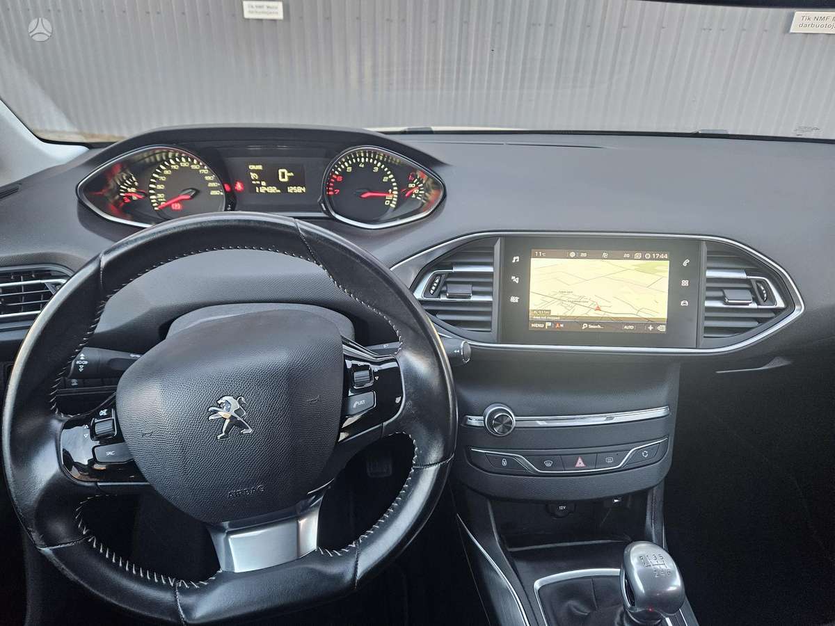 Peugeot 308, 1.2 l., Универсал