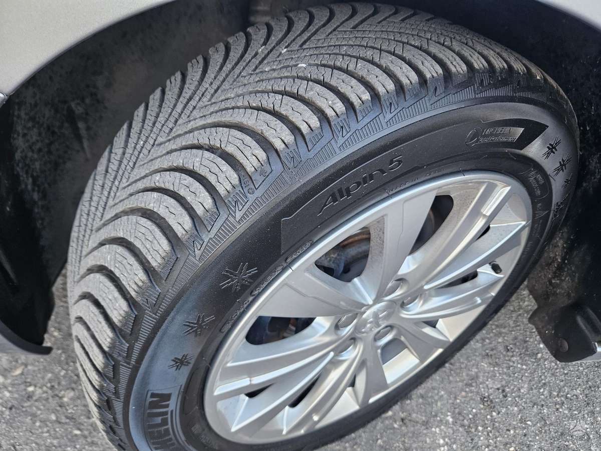 Peugeot 308, 1.2 l., Универсал