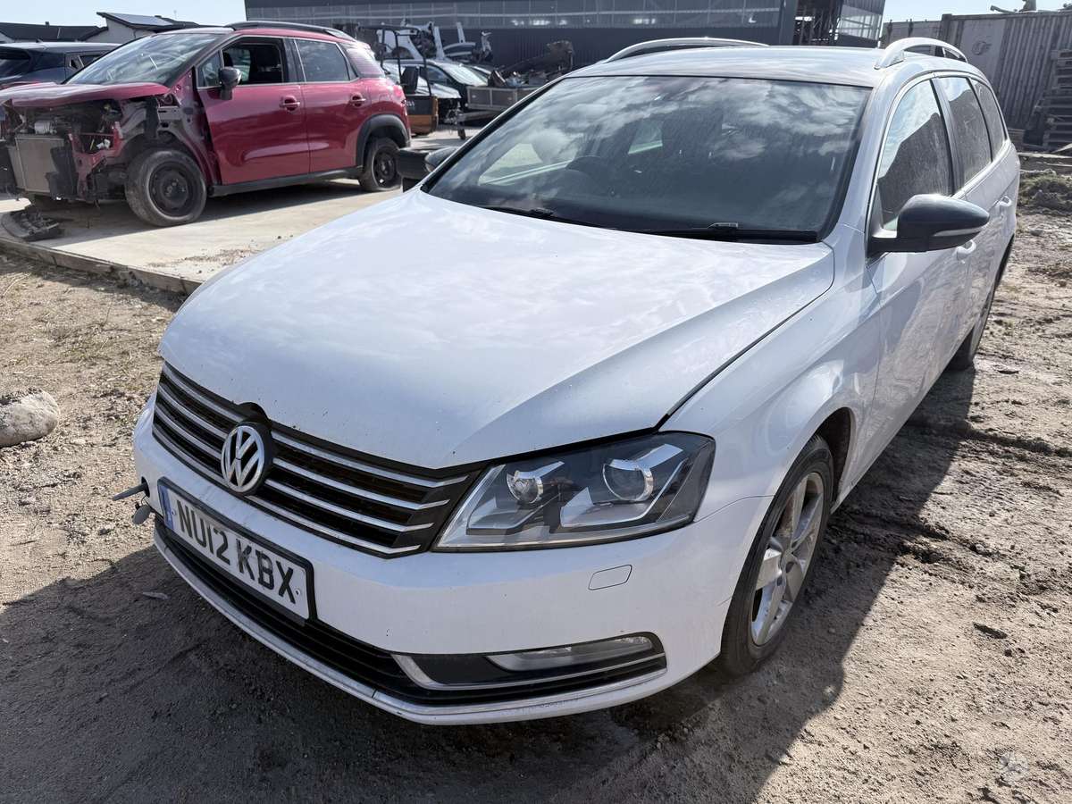 Volkswagen Passat for parts
