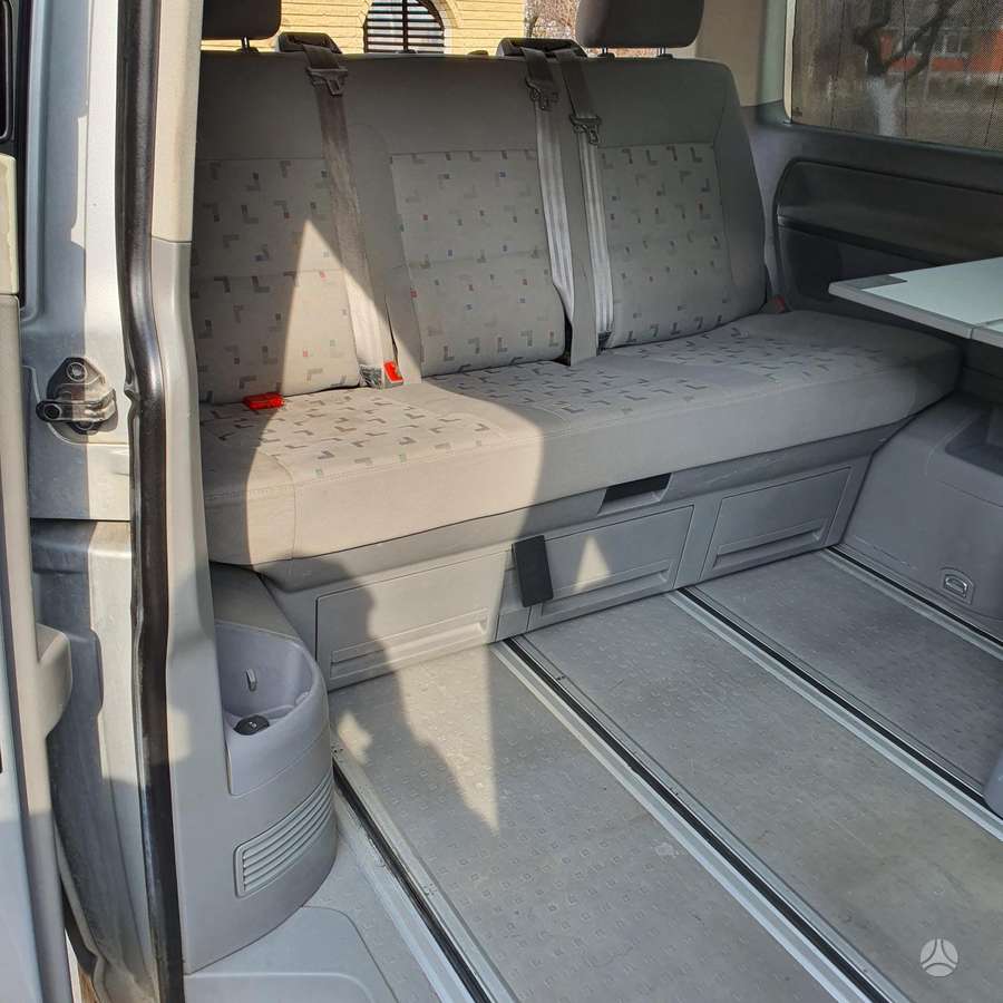 Volkswagen Multivan, 2.5 l., Универсал