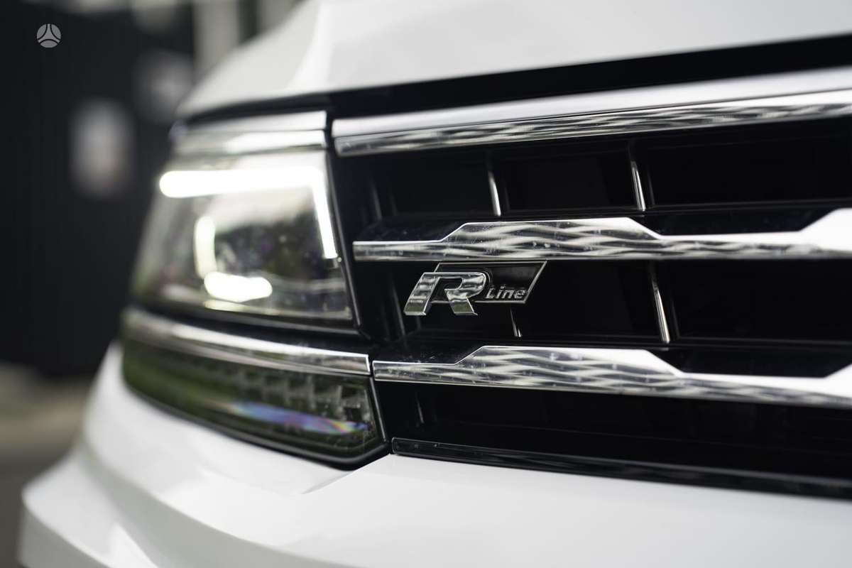 Volkswagen Tiguan - 8