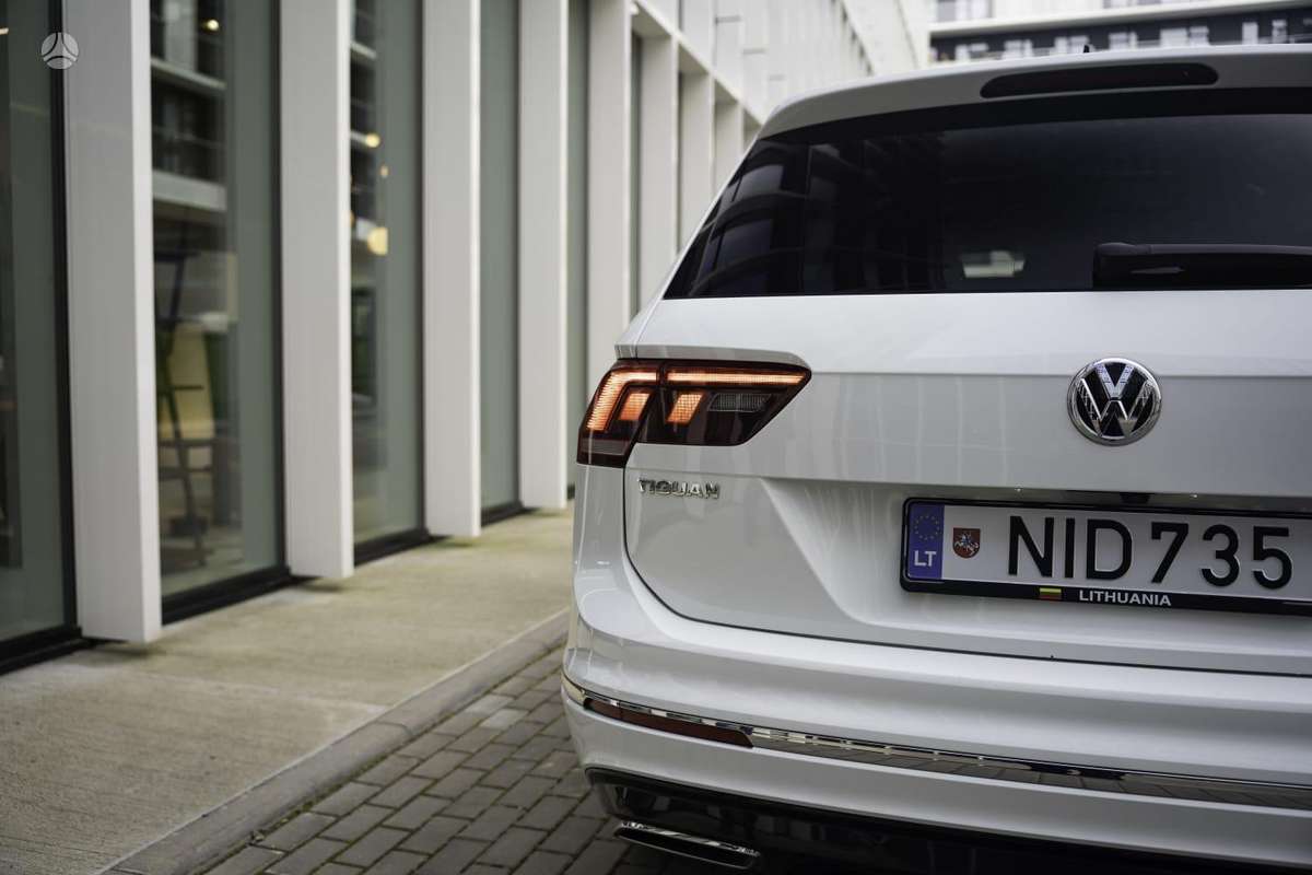 Volkswagen Tiguan - 9
