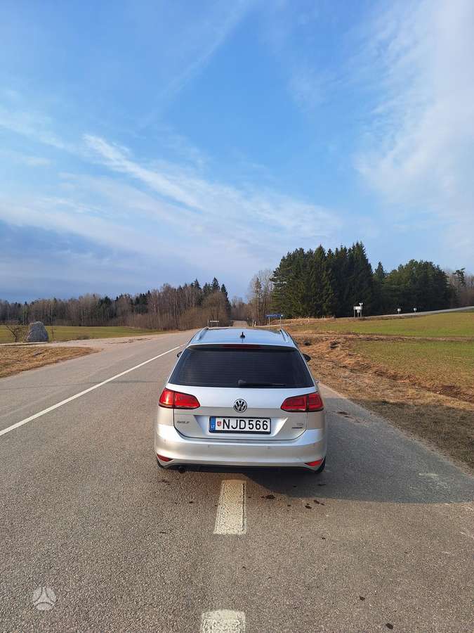 Volkswagen Golf - 4