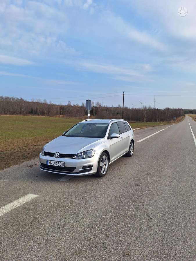 Volkswagen Golf - 8
