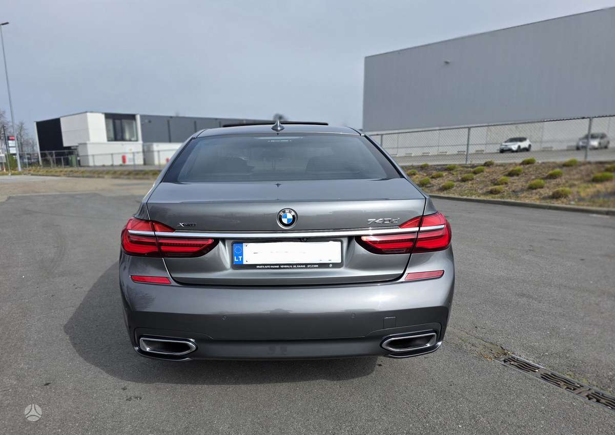 BMW 740, 3.0 l., Седан