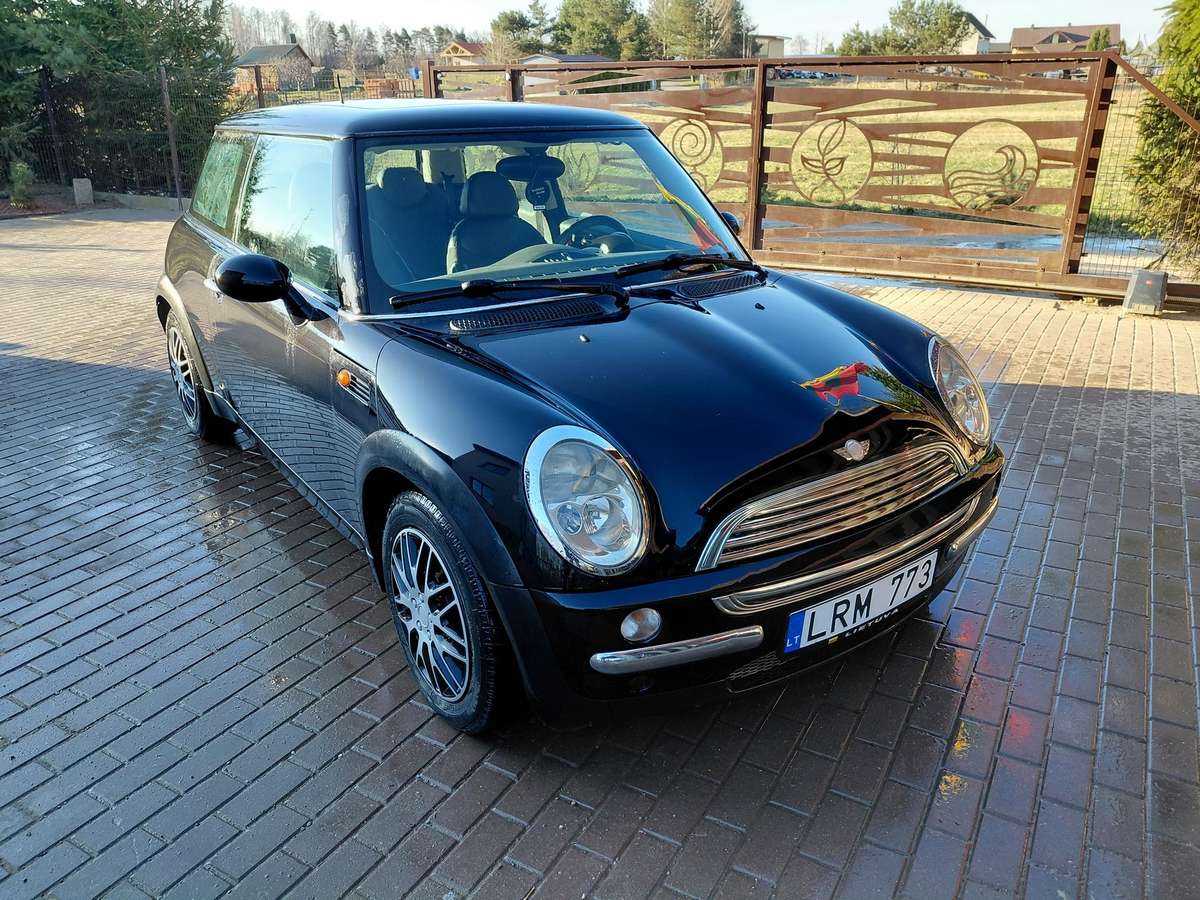Mini Cooper, 1.6 l., hatchback