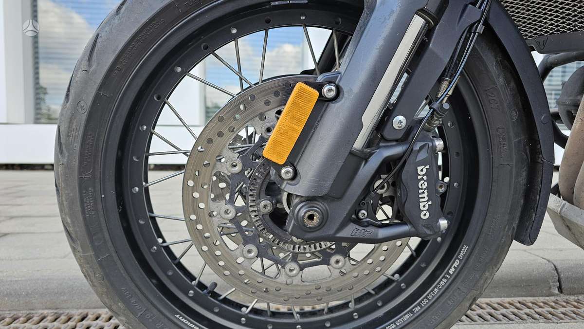 Triumph Tiger 1215cc, enduro / adventure