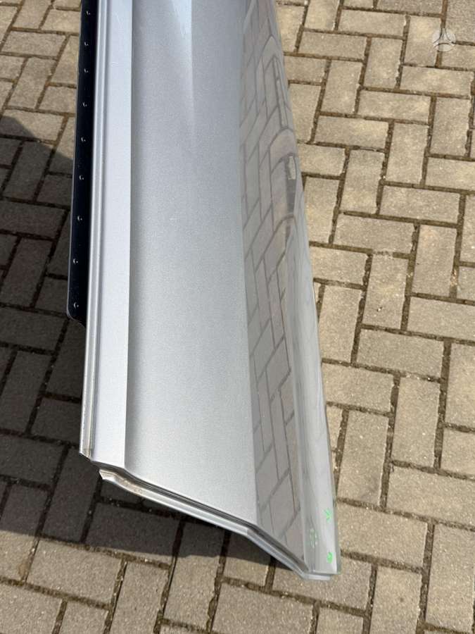 Audi Q8 Q8 duris su defektu