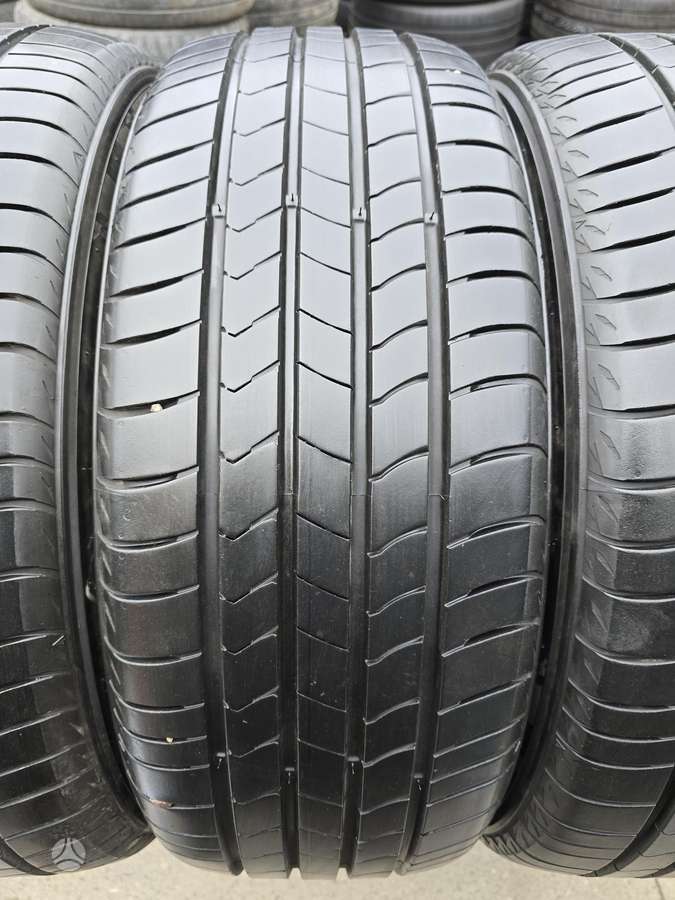 Kumho Ecstatic hs 51, summer 215/55 R18
