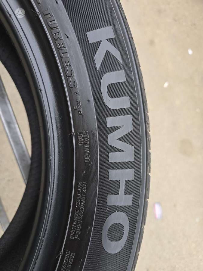Kumho Ecstatic hs 51, summer 215/55 R18