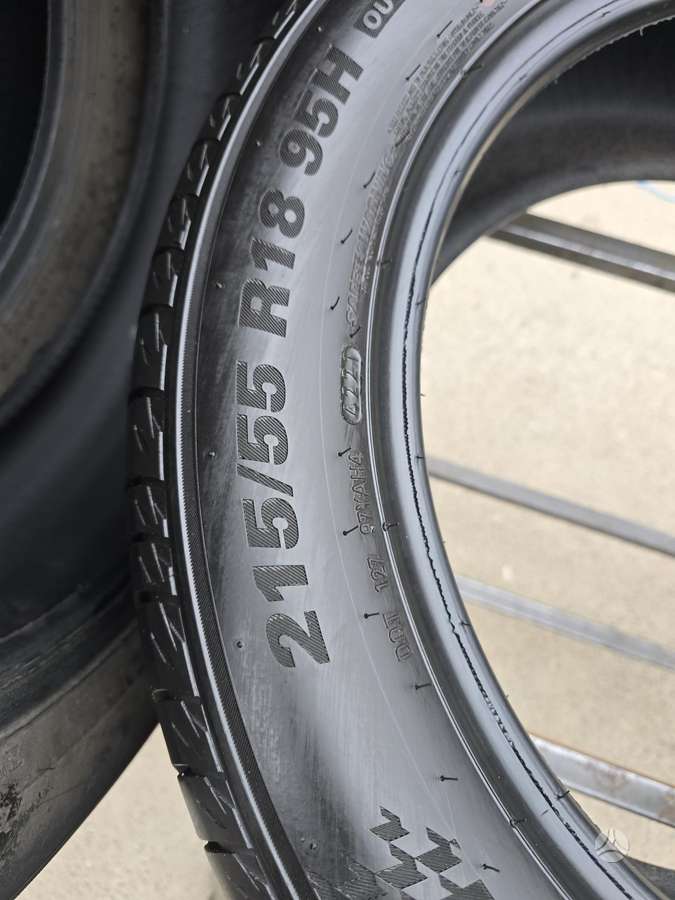 Kumho Ecstatic hs 51, summer 215/55 R18